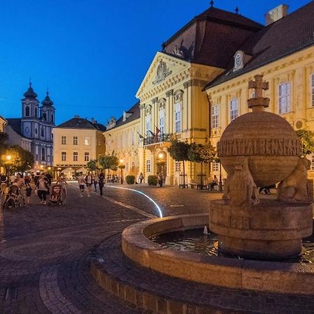 Patrik Apartman Székesfehérvár Exterior foto