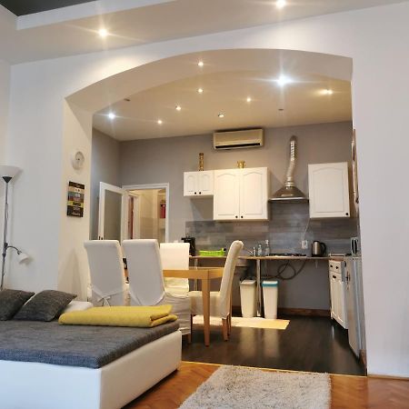 Patrik Apartman Székesfehérvár Exterior foto